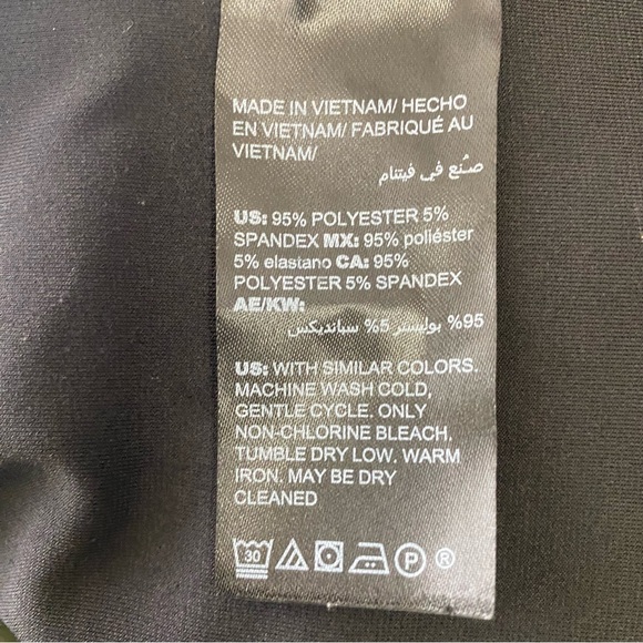 White House Black Market | Women’s‎ Size Medium Long Sleeve Black V-Neck Blouse - Picture 6 of 6